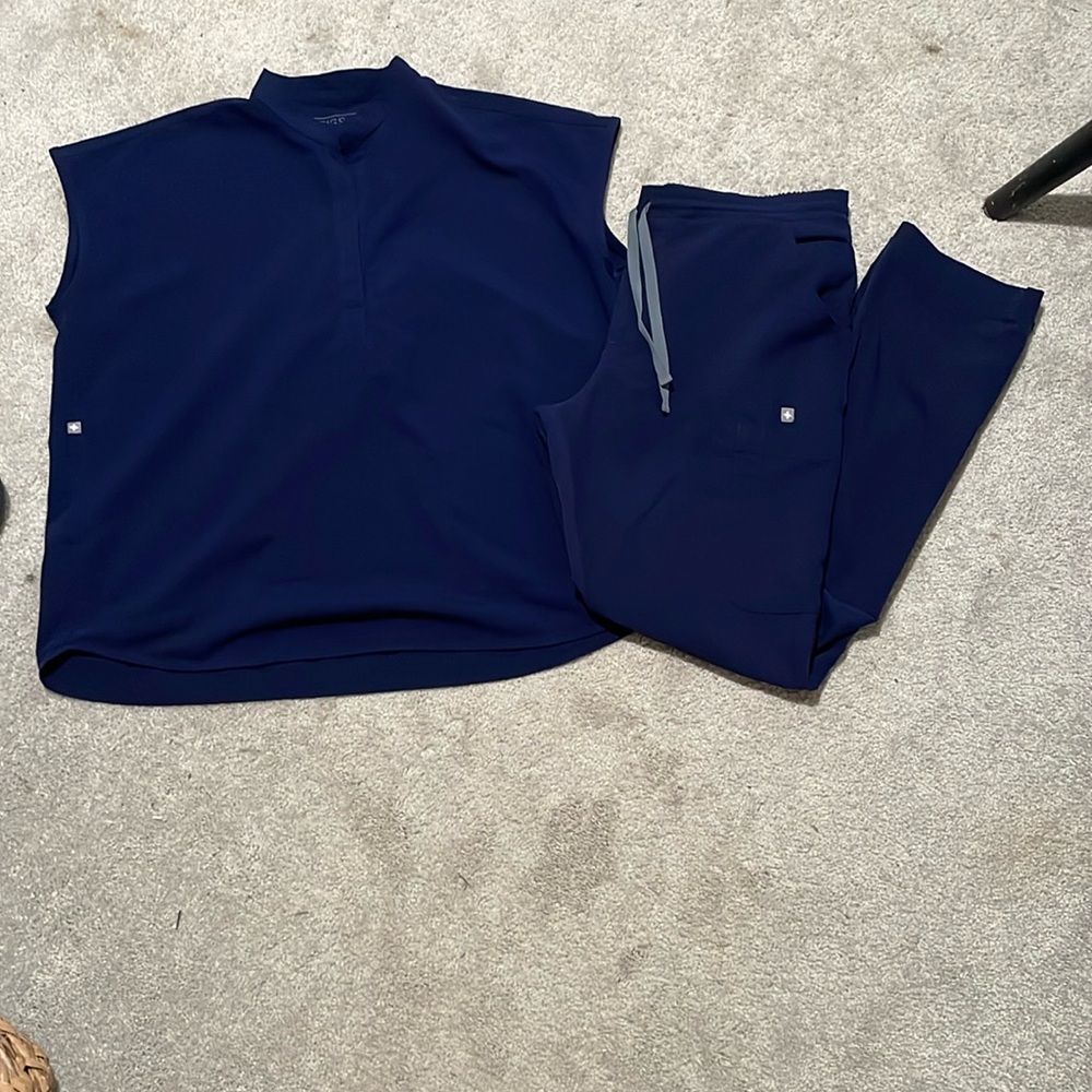 Figs Scrubs size Medium